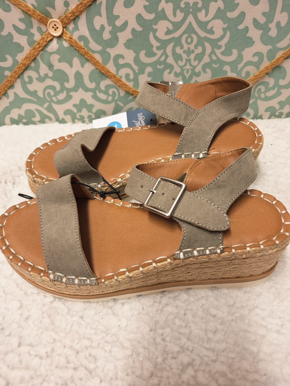 NWT Women's Taupe Espadrille Platform Sandals Sz 7.5 - Picture 15 of 16